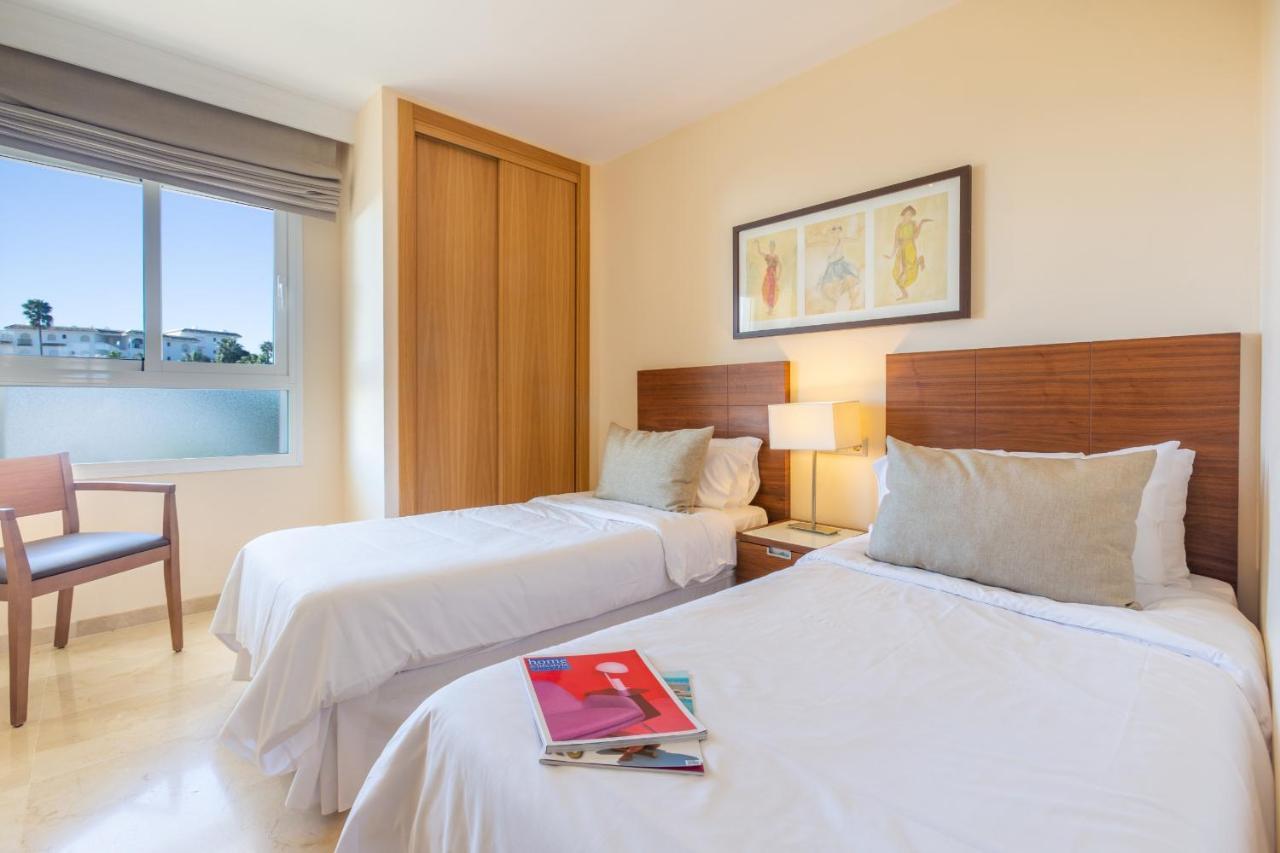 Playa & Beach Apartments Mijas Costa & Fuengirola By Alfresco Stays El Faro Kültér fotó