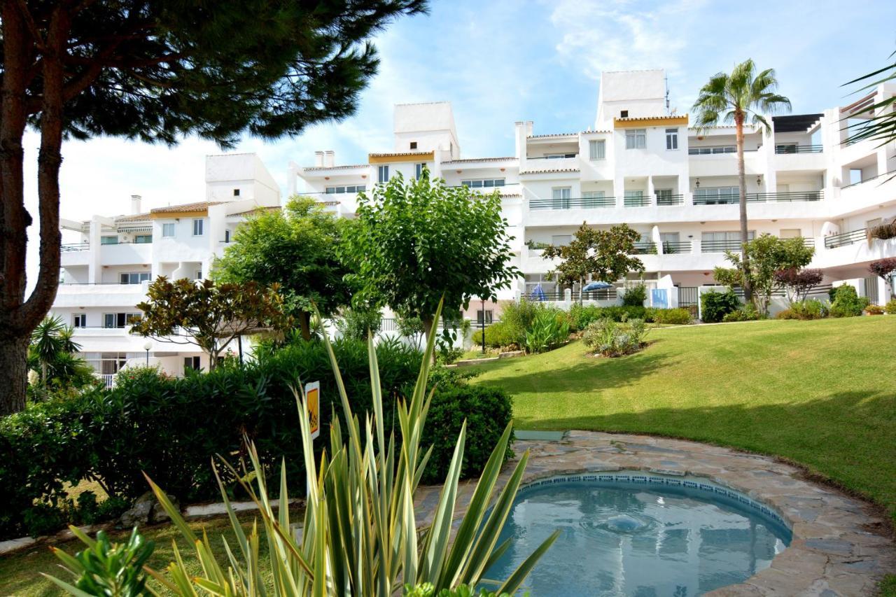 Playa & Beach Apartments Mijas Costa & Fuengirola By Alfresco Stays El Faro Kültér fotó