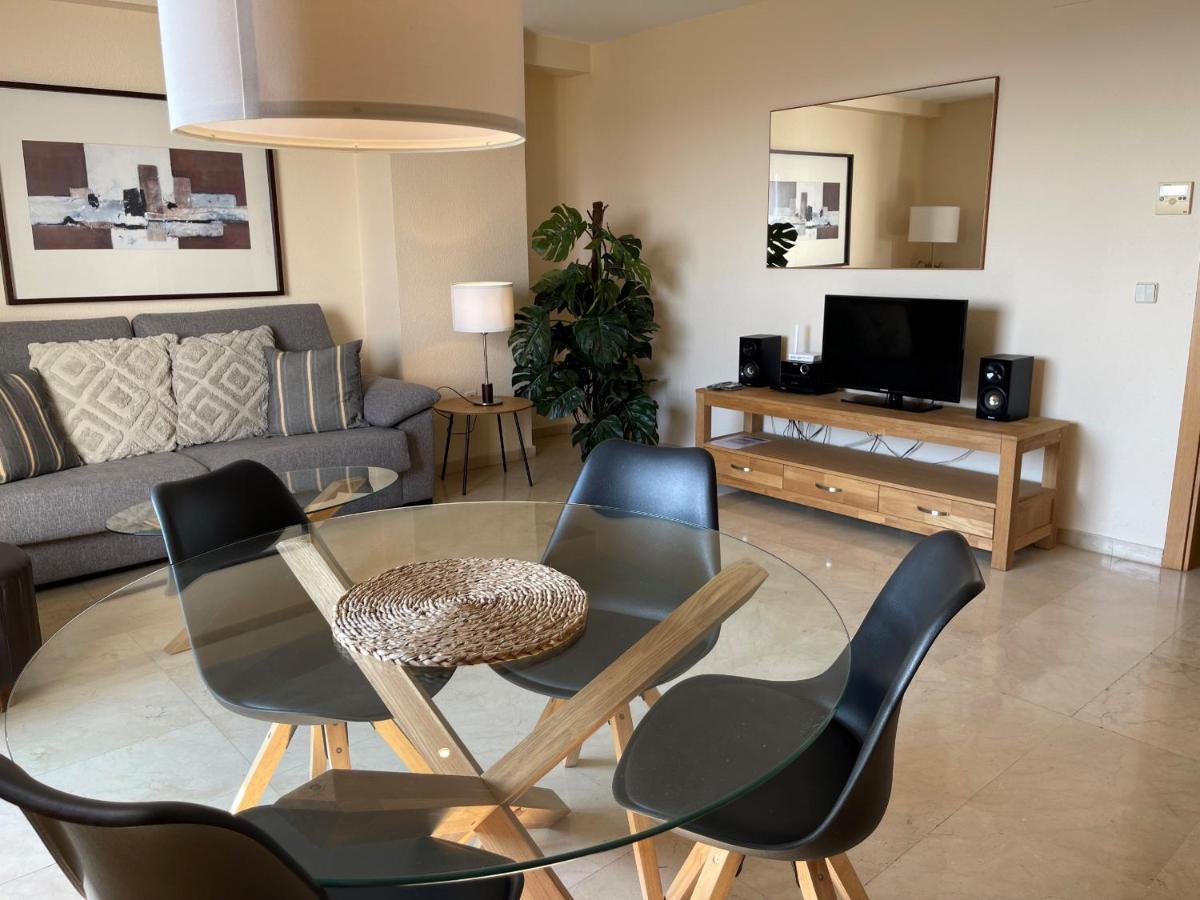 Playa & Beach Apartments Mijas Costa & Fuengirola By Alfresco Stays El Faro Kültér fotó